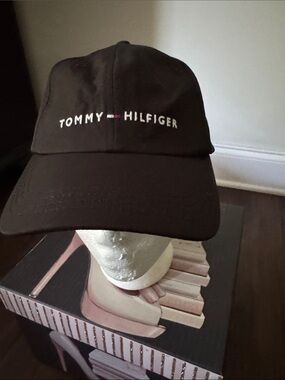 Tommy Hilfiger Black Embroidered Logo Baseball Cap